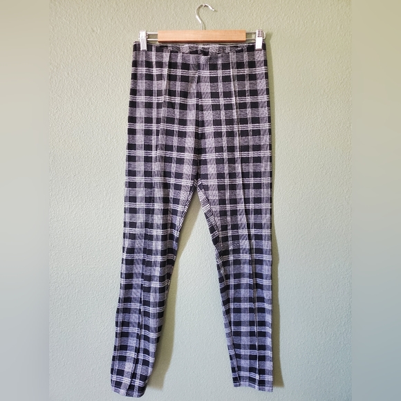 Cotton On stretch black and white checkered pants size Medium - Picture 1 of 3